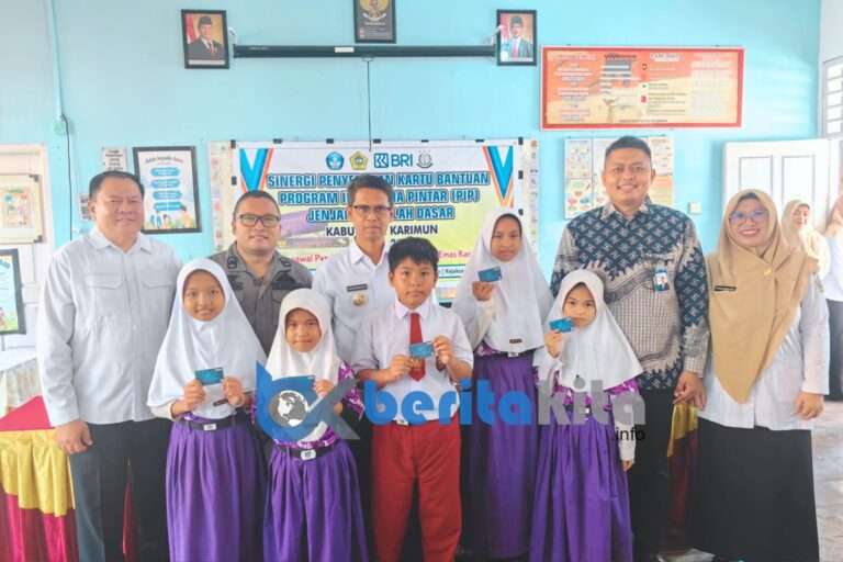 Ribuan Siswa di Karimun Terima PIP, Bupati Karimun: Gunakan untuk Keperluan Siswa, Jangan untuk Pinjol atau Judol